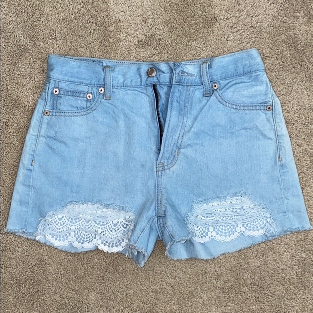 AE Mom Shorts. Size 0. Great Condition.